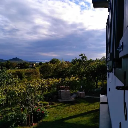 Hébergement de vacances Doka Haz Kisapati